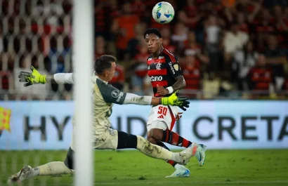 CONMEBOL anula expulsión de Gonzalo Plata y lo habilita para la vuelta de Flamengo ante Estudiantes en Copa Libertadores .