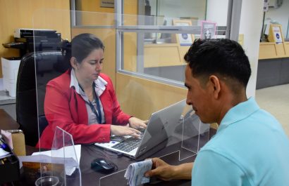 En marzo, la demanda de clientes que llegaron a las oficinas del BIESS, en Portoviejo, aumentó.