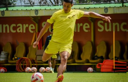Brahian Cuello, jugador de Delfín SC.