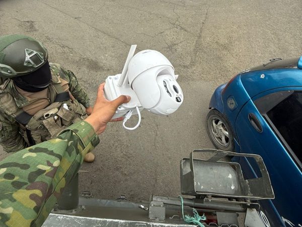 Las cámaras de seguridad fueron retiradas por los militares.