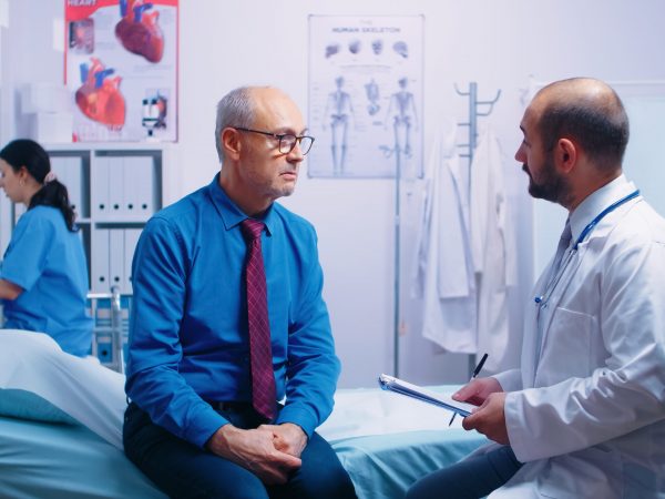 Cáncer de próstata, diabetes y colesterol, las principales amenazas a la salud de los hombres en Ecuador