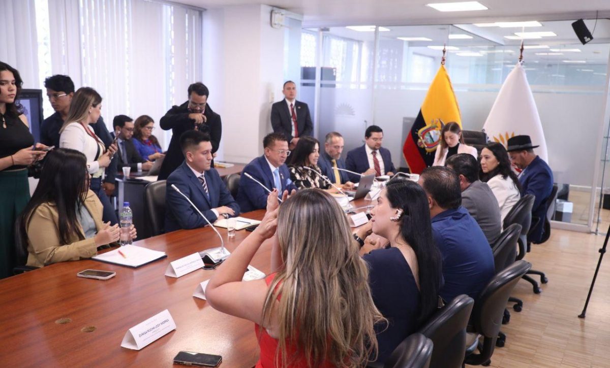 Cancillería aclara: arancel 4x4 no aplica a envíos de migrantes ecuatorianos