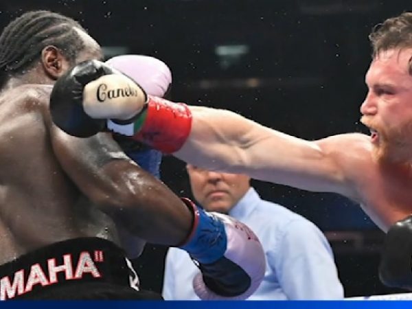 ‘Canelo’ pierde sus cuatro títulos supermedianos ante un histórico Terence Crawford
