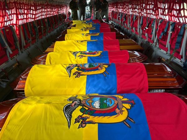 Capilla ardiente para los 11 militares asesinados por Comandos de la Frontera