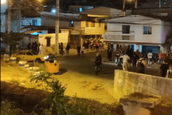 La noche de este lunes, 4 de agosto de 2025, se registró un hecho violento en el barrio 4 de Noviembre de Manta