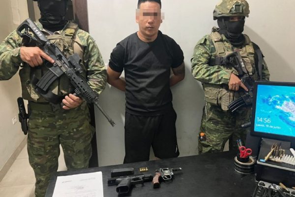 Capturan a alias el “Chino” en operativo militar en Quevedo