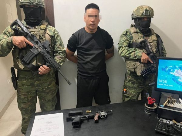 Capturan a alias el “Chino” en operativo militar en Quevedo