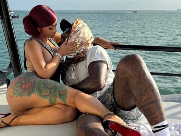 Cardi B confirma romance con jugador de la NFL Stefon Diggs