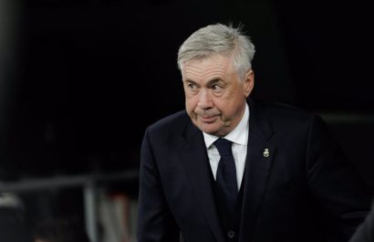 Carlo Ancelotti estaría al borde de la salida del Real Madrid tras la eliminación en Champions League