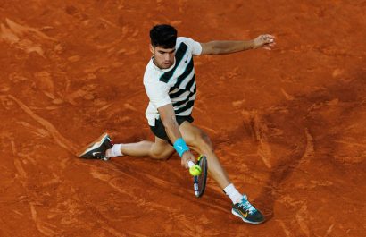 Carlos Alcaraz arrasa a Tommy Paul y avanza a semifinales de Roland Garros