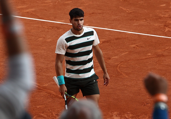Carlos Alcaraz se queda con la gloria del Roland Garros 2025 tras vencer a Jannik Sinner
