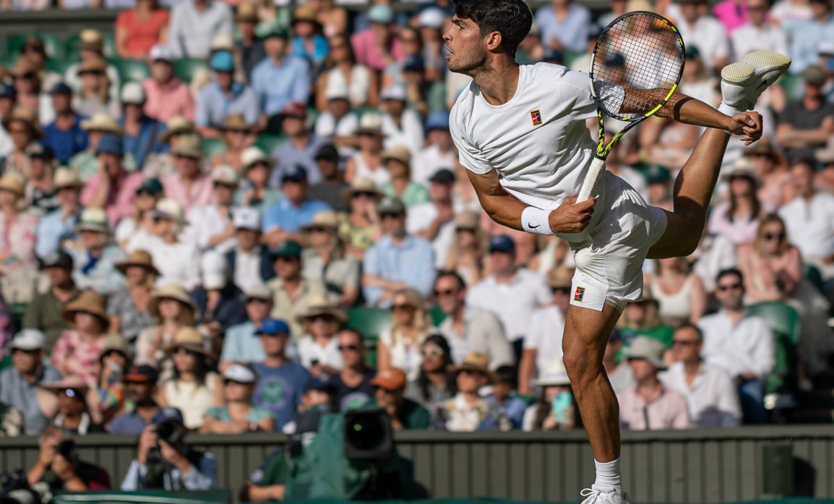Carlos Alcaraz supera un duro reto ante Jan-Lennard Struff y avanza a octavos de Wimbledon
