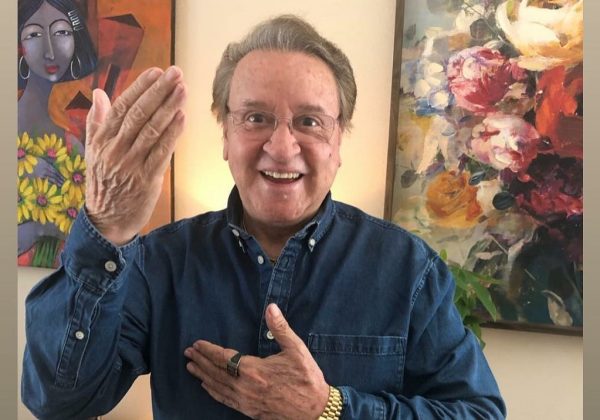¿Carlos Villagrán demandará a la serie "Chespirito: Sin querer queriendo"?