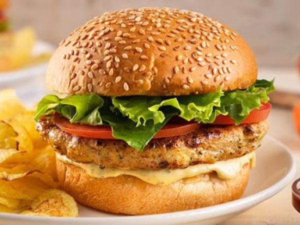 Celebran el Día Mundial de la Hamburguesa: Historia de un plato que conquistó el mundo