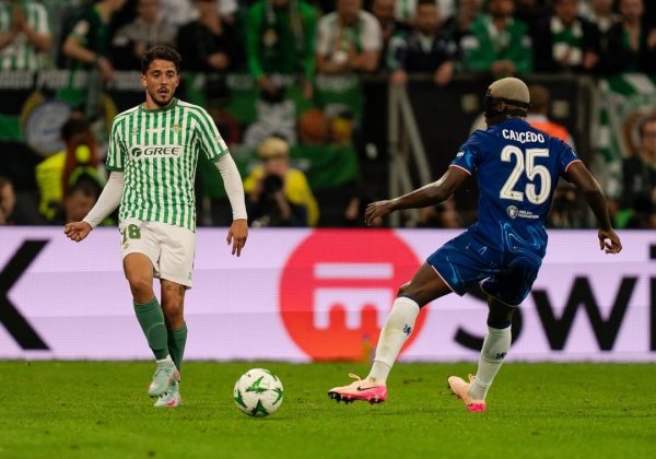 Chelsea, con gol de Moisés Caicedo, gana la Conference League 2025 ante Real Betis