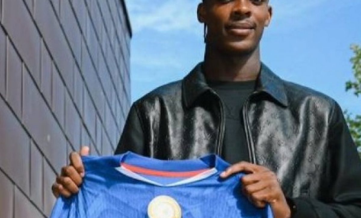 Chelsea asegura el fichaje de Emanuel Emegha para 2026
