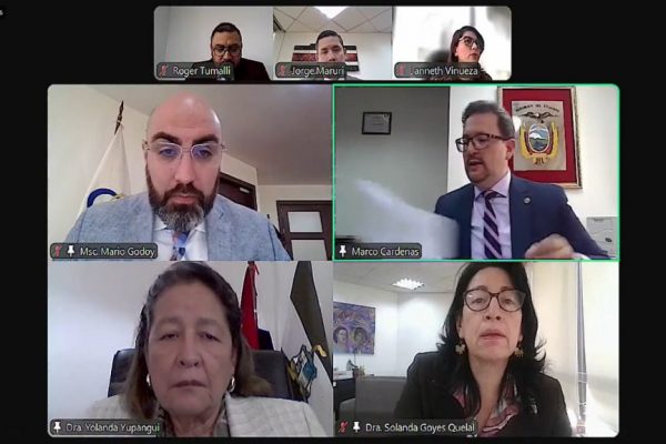 Chimborazo Fiscal de Pallatanga es suspendido con 15 días sin sueldo por agredir a otro fiscal