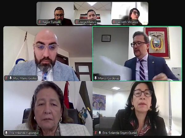 Chimborazo Fiscal de Pallatanga es suspendido con 15 días sin sueldo por agredir a otro fiscal