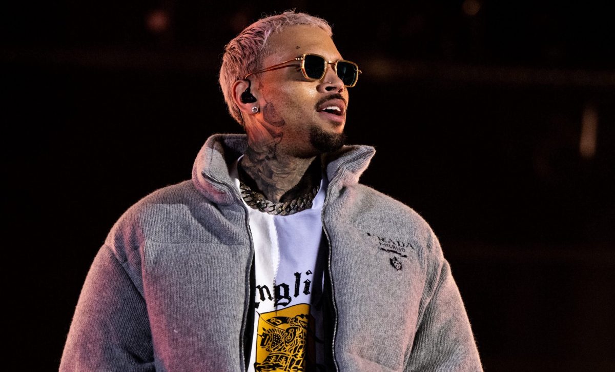 Chris Brown pagó 6,7 millones de dólares para obtener libertad bajo fianza en Reino Unido.