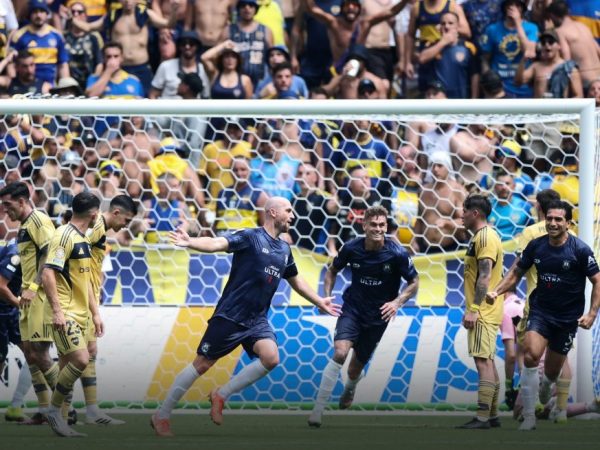 Christian Gray, un profesor de educación física de Nueva Zelanda, anotó el gol que dio el empate 1-1 a Auckland City frente a Boca Juniors.
