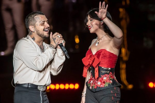 Christian Nodal irradia felicidad al hablar de su sólida relación con Ángela Aguilar