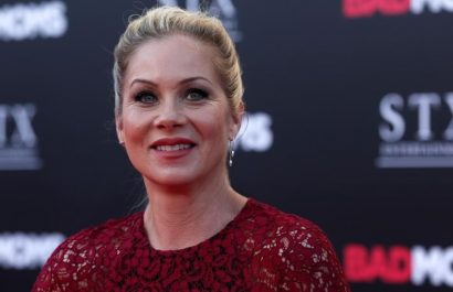 Christina Applegate sentía tanto dolor que buscaba consuelo en las enfermeras