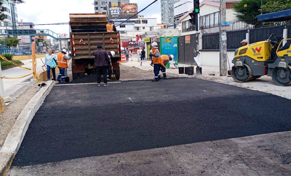 Cierres nocturnos en la avenida 6 de Diciembre por retiro de puente peatonal