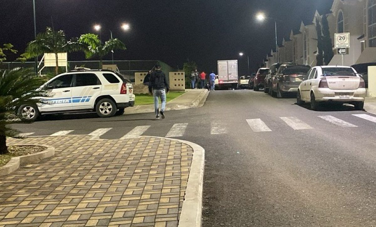 Cinco personas, entre ellas una niña de siete años, resultaron asesinadas en una masacre registrada en Manta, Manabí.