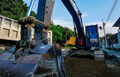 Ciudad Azteca, es otro de los barrios de Manta que se beneficia con el Plan de Arreglo de calles.