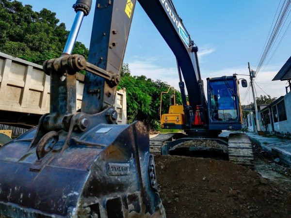 Ciudad Azteca, es otro de los barrios de Manta que se beneficia con el Plan de Arreglo de calles.