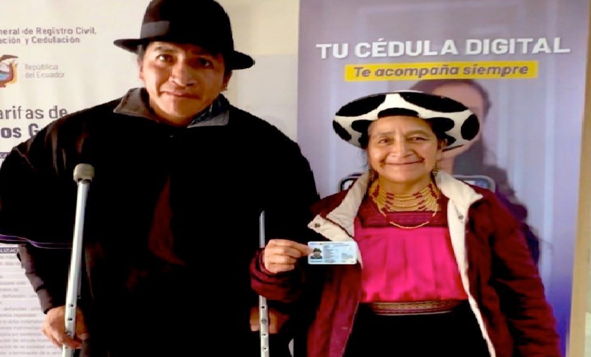 Ciudadano Kichwa Saraguro actualiza cédula de identidad en Loja con autoidentificación cultural