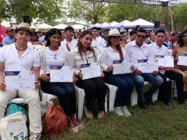 Clausuran en Portoviejo la octava edición de Escuelas de Emprendimiento Joven Rural 