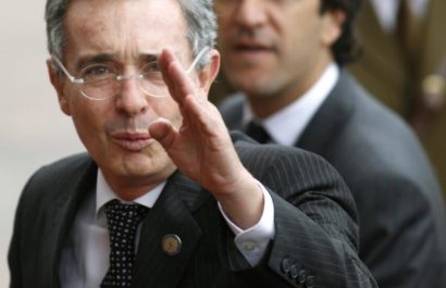 Colegio Colombiano de Juristas alerta sobre irregularidades en la sentencia que condena a Álvaro Uribe a prisión domiciliaria