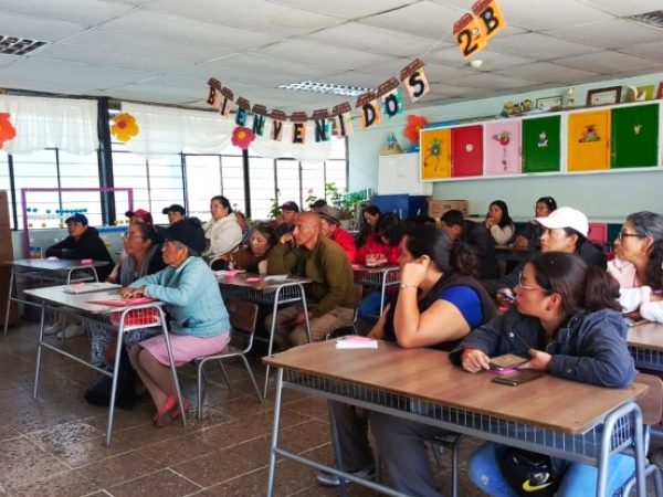 Comercio autónomo en Quito: inicia proceso de capacitación para permiso PUCA 2026