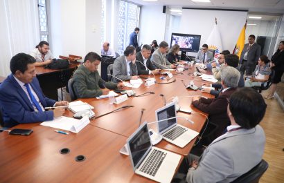 Comisión de Garantías Constitucionales fiscalizará contratos de termoeléctricas