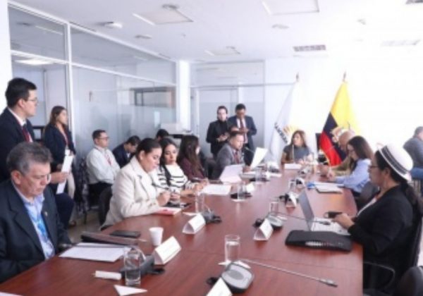 Comisión de Seguridad escucha criterios legales sobre sanciones e inhabilidades al personal de las Fuerzas Armadas. (AN).