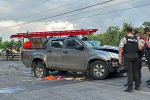 ¿Cómo fue el accidente en la vía Pedernales-El Carmen, provincia de Manabí, que cobró la vida de tres hermanos
