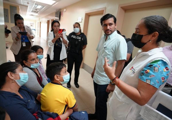 Con acuerdo ministerial el Ministerio de Salud dispone acelerar la compra de medicinas para hospitales de Ecuador