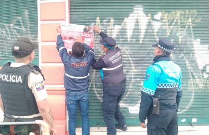 ¡Con cucarachas y fugas de gas! Cierran dos chifas en Quitumbe