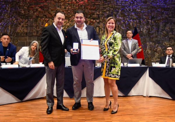 Concejo Metropolitano de Quito reconoce cien años de historia de Barcelona Sporting Club