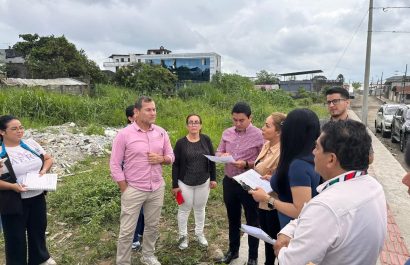 Concejo de Santo Domingo inspecciona terrenos municipales antes de decidir si se aprueba el proceso de subasta
