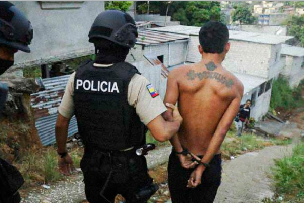 Condenan a 22 años de prisión a hombre por violación incestuosa contra su hija, en Santo Domingo de los Tsáchilas