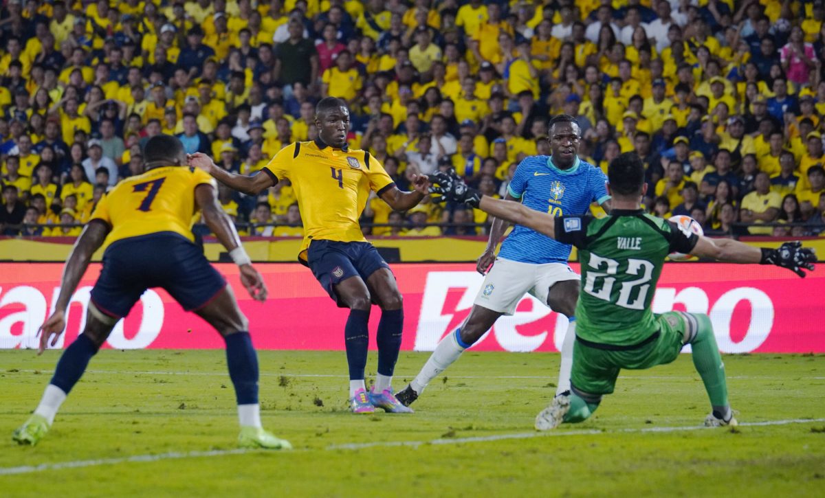 Conmebol destaca el desempeño del ecuatoriano Gonzalo Valle ante Brasil