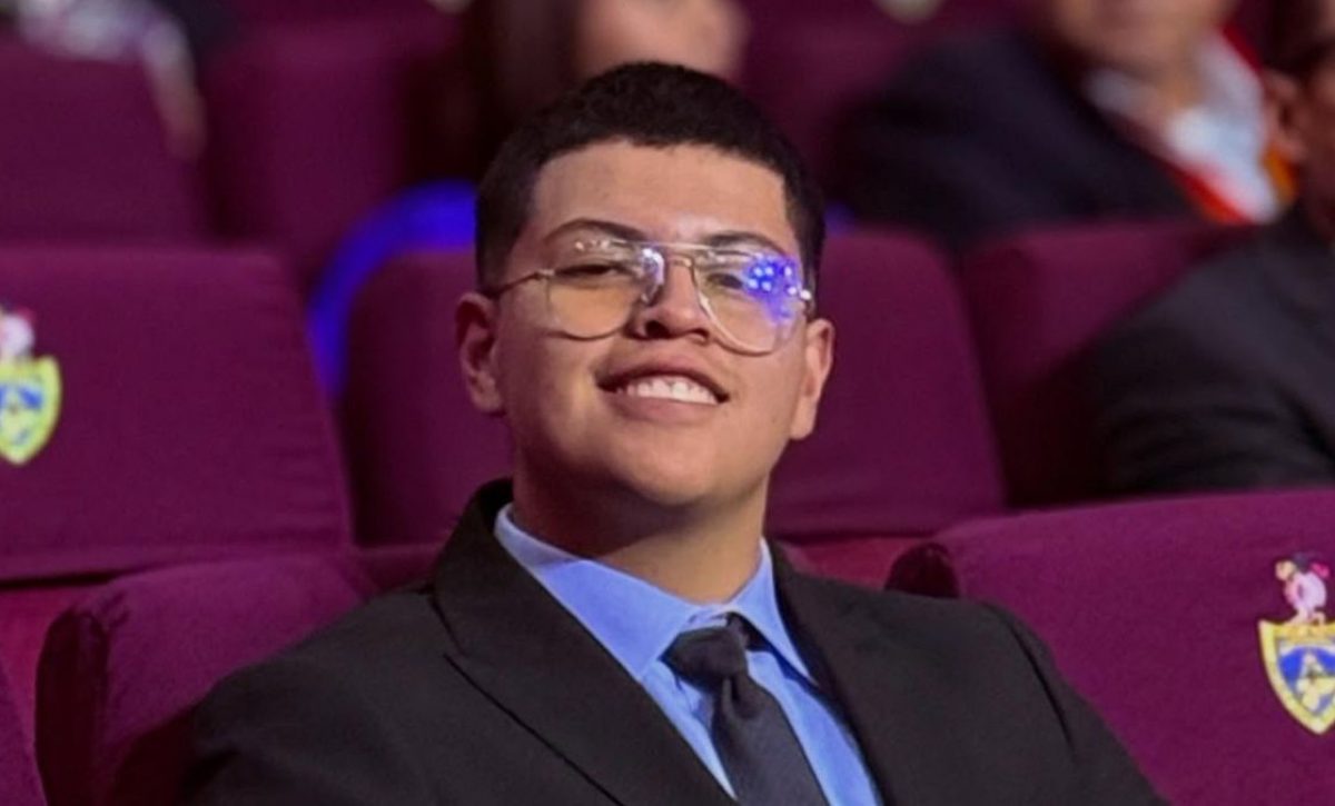 Conoce quién es Dominique Serrano, uno de los legisladores más jóvenes que tomó posesión de su cargo en la Asamblea Nacional. (Facebook).