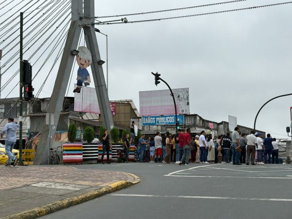 Consorcio chino presenta única oferta para construir parqueadero de 10 pisos en Santo Domingo