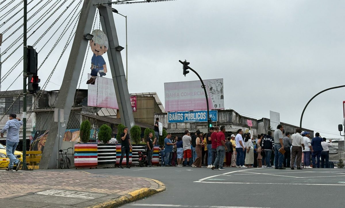 Consorcio chino presenta única oferta para construir parqueadero de 10 pisos en Santo Domingo