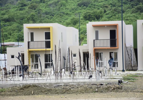 Constructora invertirá $1,7 millones en 38 viviendas en proyecto habitacional municipal, en Portoviejo