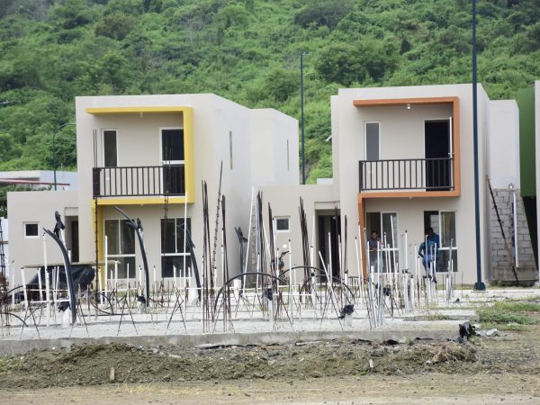 Constructora invertirá $1,7 millones en 38 viviendas en proyecto habitacional municipal, en Portoviejo