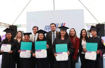 Convenio MIES-UMET capacita a 55 personas para el autoempleo en La Ferroviaria en Quito