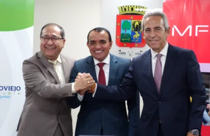 Convenio educativo otorga más de 50 becas en Portoviejo para impulsar maestrías y desarrollo local